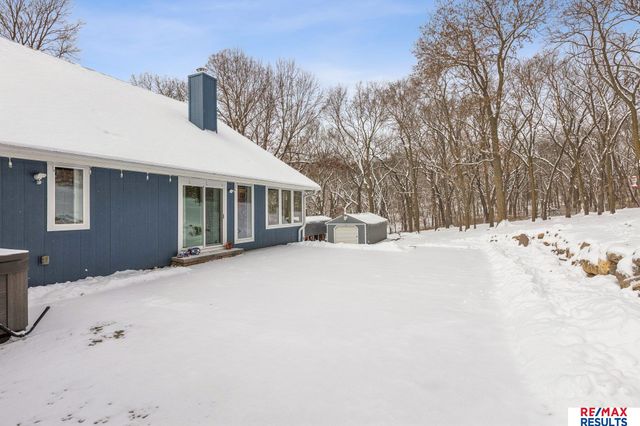 5796 County Road 40, Fort Calhoun, NE 68023