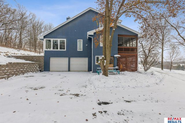 5796 County Road 40, Fort Calhoun, NE 68023