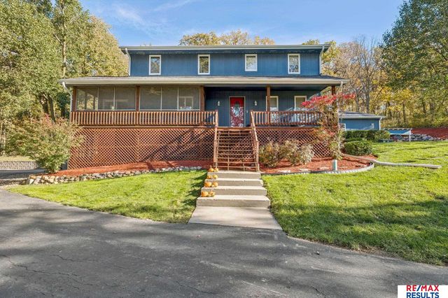 5796 County Road 40, Fort Calhoun, NE 68023