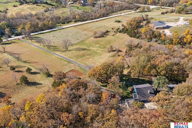 5796 County Road 40, Fort Calhoun, NE 68023