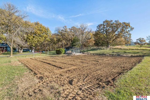 5796 County Road 40, Fort Calhoun, NE 68023