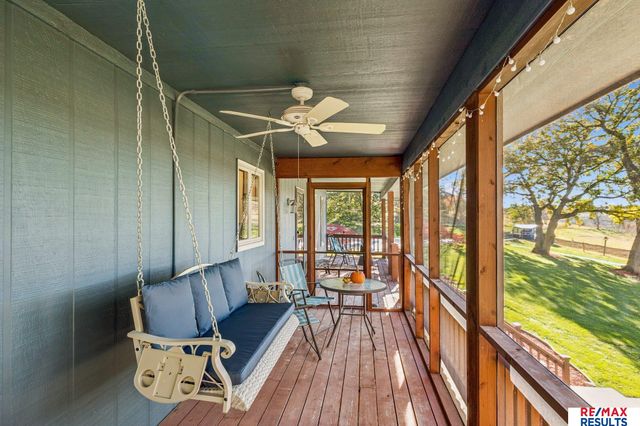 5796 County Road 40, Fort Calhoun, NE 68023