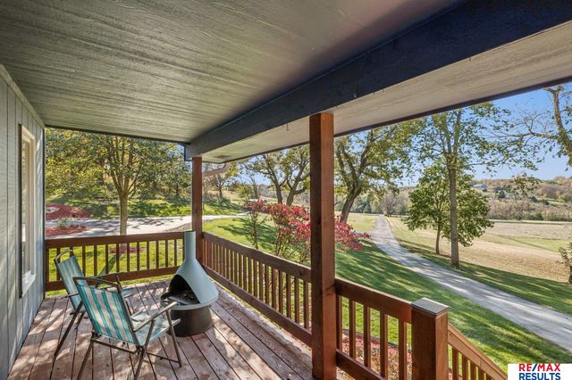 5796 County Road 40, Fort Calhoun, NE 68023