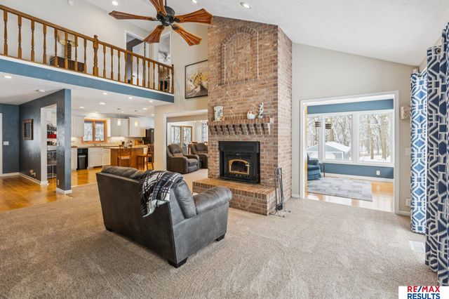 5796 County Road 40, Fort Calhoun, NE 68023