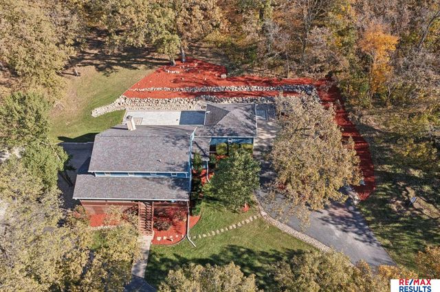 5796 County Road 40, Fort Calhoun, NE 68023