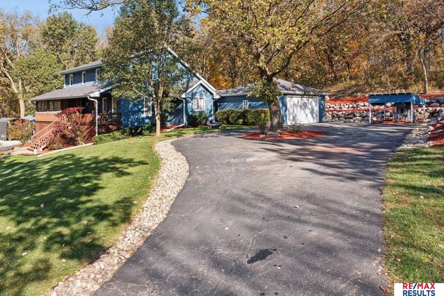 5796 County Road 40, Fort Calhoun, NE 68023