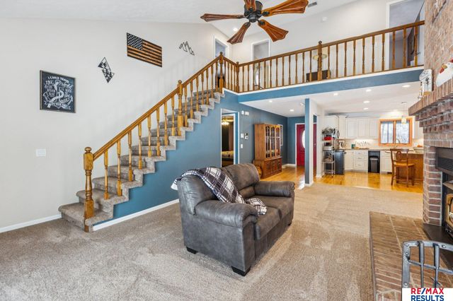 5796 County Road 40, Fort Calhoun, NE 68023