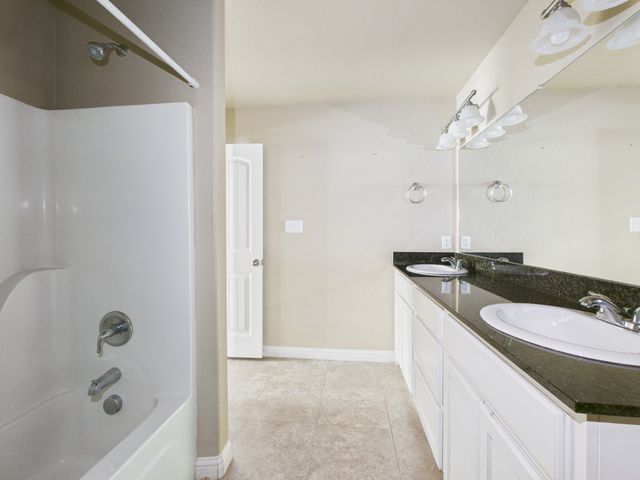 3035 Weave Court, Granbury, TX 76049