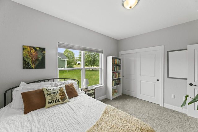 N8041 Preserve Park DRIVE, Ixonia, WI 53036
