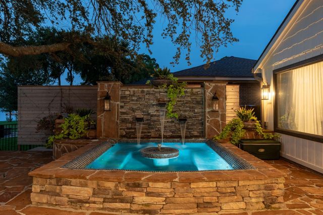 16422 Hunters Trail, Montgomery, TX 77356