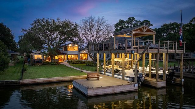 16422 Hunters Trail, Montgomery, TX 77356