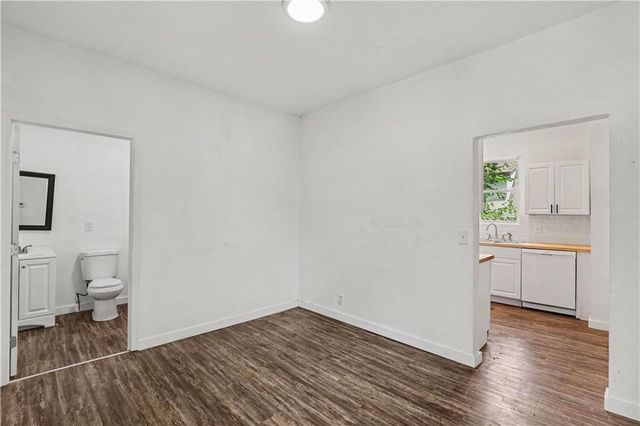2524 Kensington Avenue, Kansas City, MO 64127