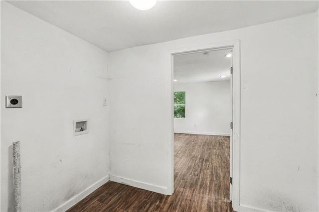 2524 Kensington Avenue, Kansas City, MO 64127