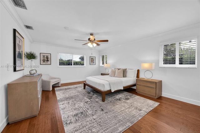 5680 SW 86th St, Miami, FL 33143