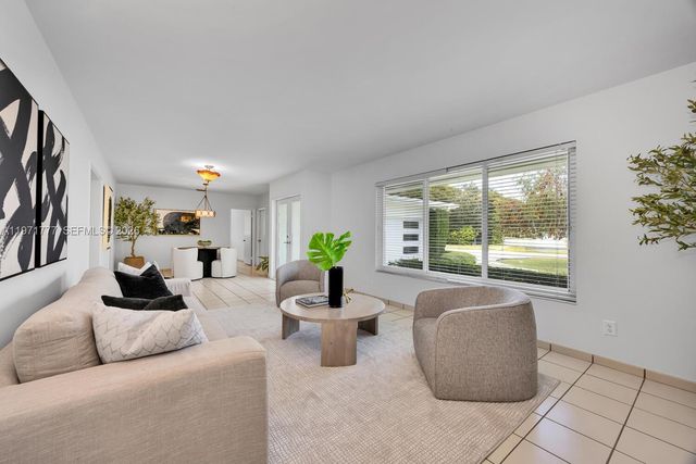 5680 SW 86th St, Miami, FL 33143