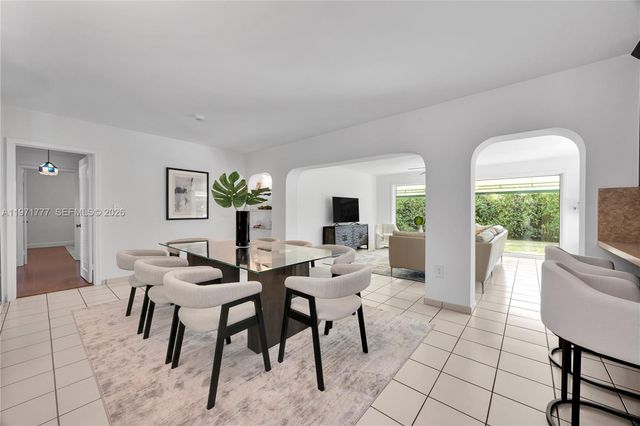 5680 SW 86th St, Miami, FL 33143