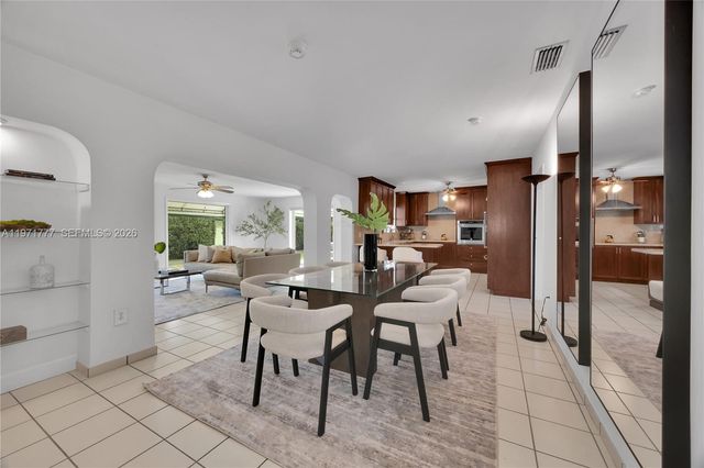 5680 SW 86th St, Miami, FL 33143