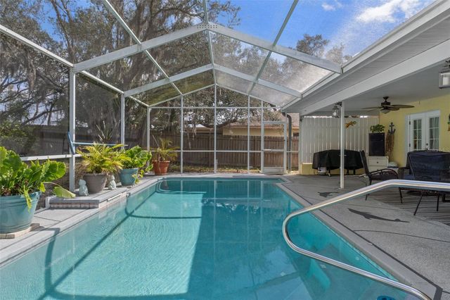 6101 COUNTY LINE ROAD, Spring Hill, FL 34606