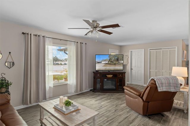 6101 COUNTY LINE ROAD, Spring Hill, FL 34606