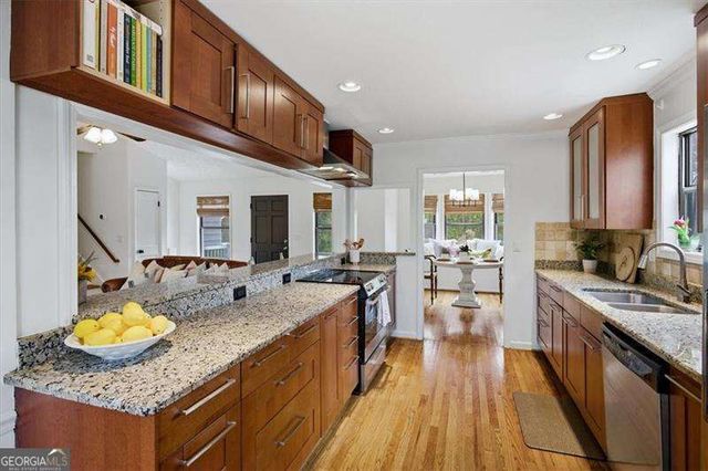 4123 Inola Trail NE, Roswell, GA 30075