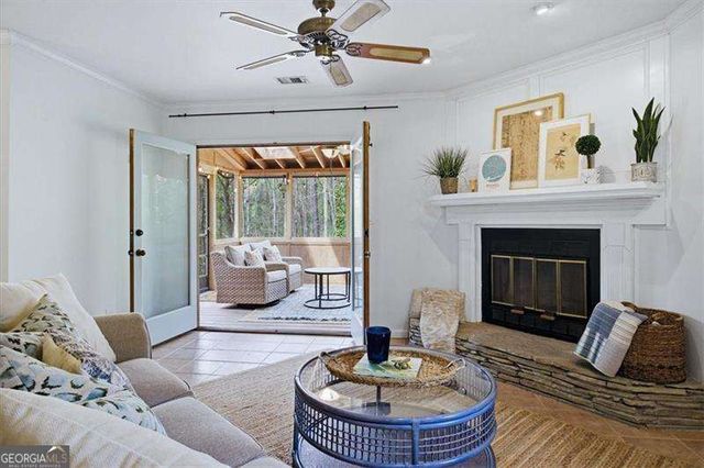 4123 Inola Trail NE, Roswell, GA 30075