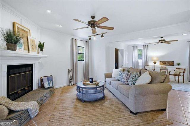 4123 Inola Trail NE, Roswell, GA 30075