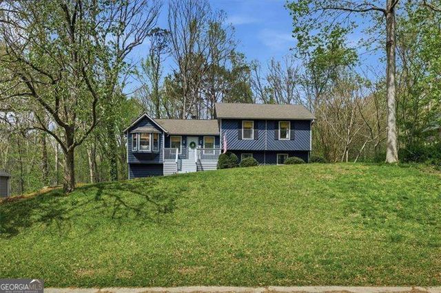 4123 Inola Trail NE, Roswell, GA 30075
