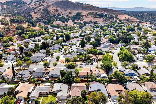 289 Martinvale Lane, San Jose, CA 95119