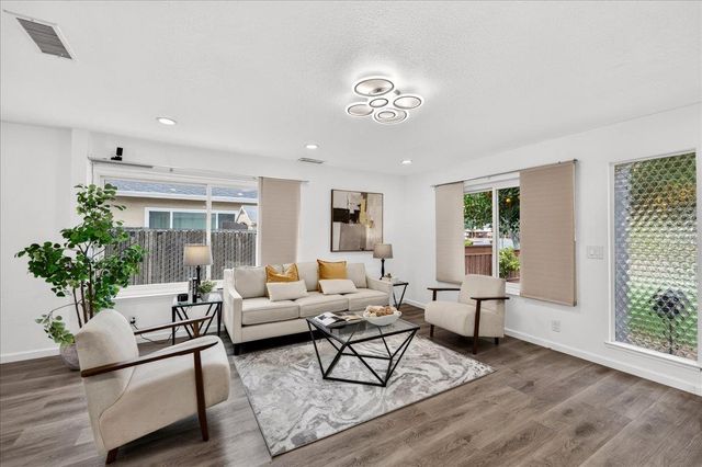 289 Martinvale Lane, San Jose, CA 95119