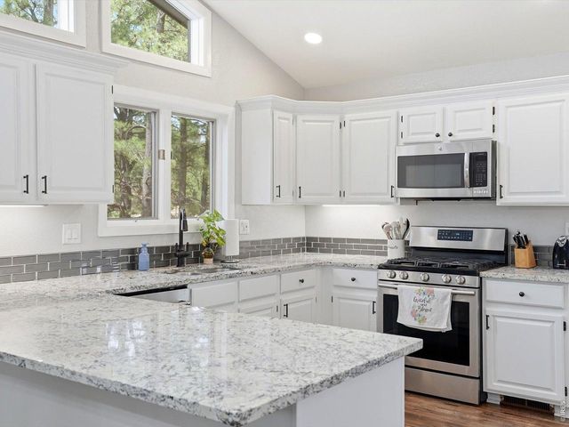 8987 Village Pines Cir, Franktown, CO 80116