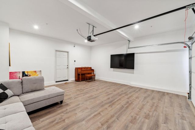 264 Rosebriar Street, Madera, CA 93638