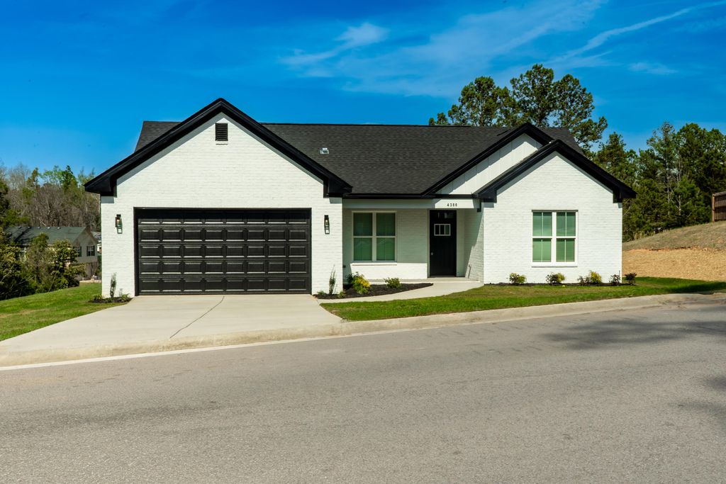 4386 Creekview Drive, Hephzibah, GA 30815