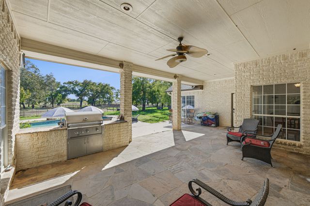 5071 Fm 1810, Chico, TX 76431