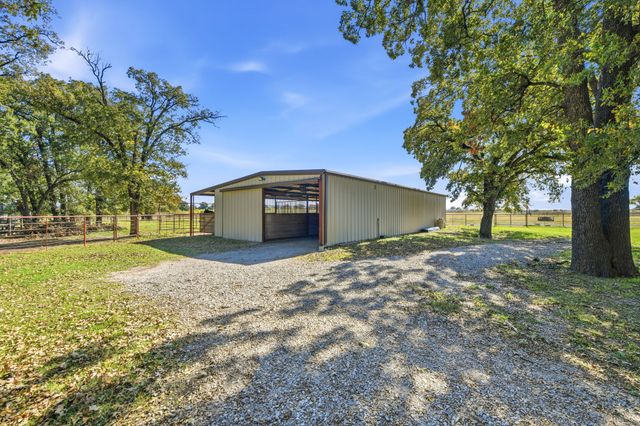 5071 Fm 1810, Chico, TX 76431