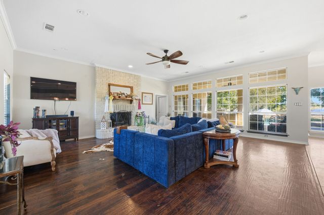 5071 Fm 1810, Chico, TX 76431