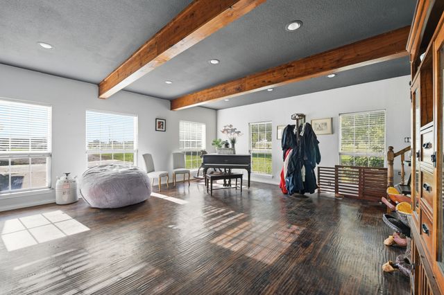 5071 Fm 1810, Chico, TX 76431