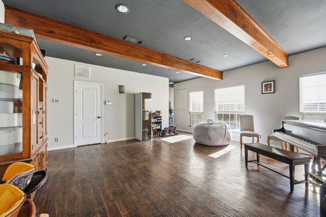 5071 Fm 1810, Chico, TX 76431