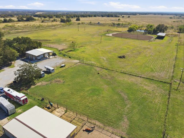 5071 Fm 1810, Chico, TX 76431