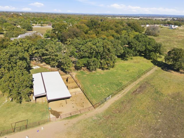 5071 Fm 1810, Chico, TX 76431