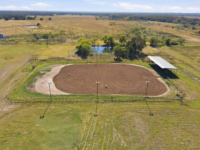 5071 Fm 1810, Chico, TX 76431