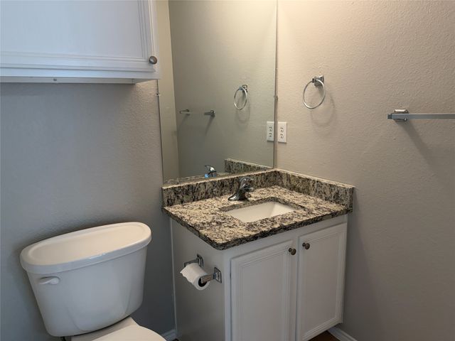 3332 Navaro Street, Dallas, TX 75212