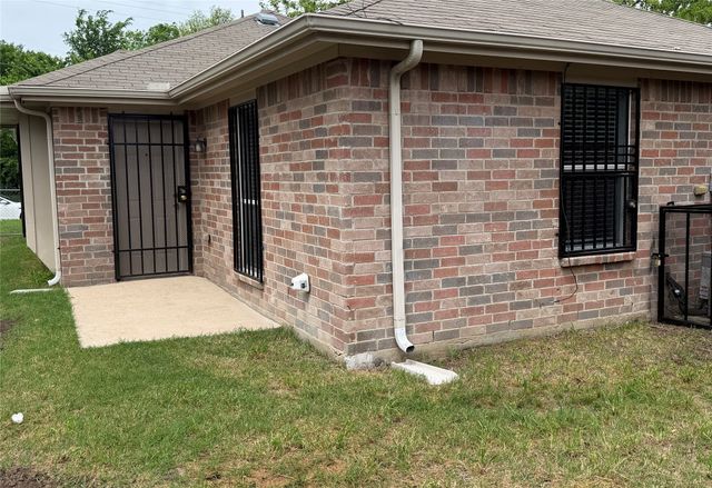 3332 Navaro Street, Dallas, TX 75212