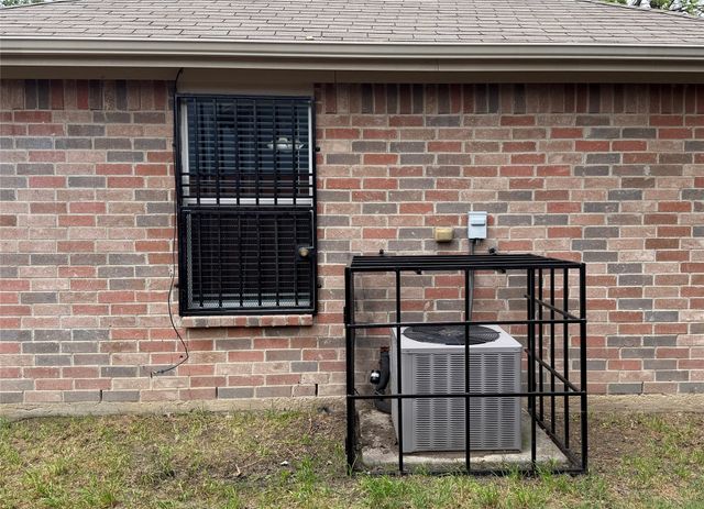 3332 Navaro Street, Dallas, TX 75212