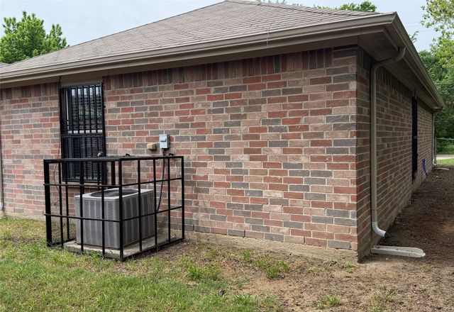 3332 Navaro Street, Dallas, TX 75212