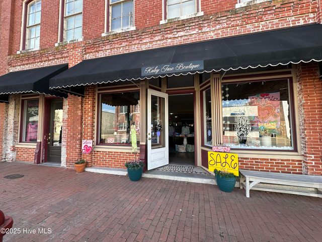 121 S King Street, Windsor, NC 27983