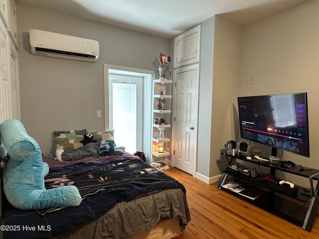 121 S King Street, Windsor, NC 27983