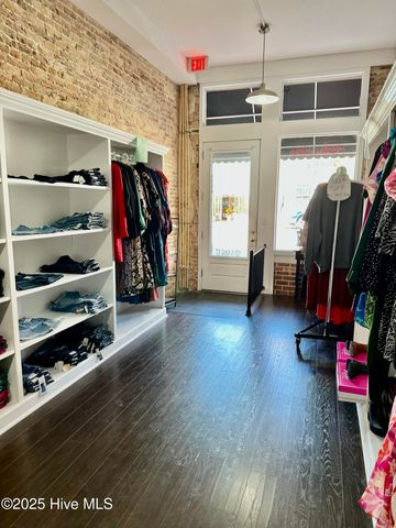 121 S King Street, Windsor, NC 27983