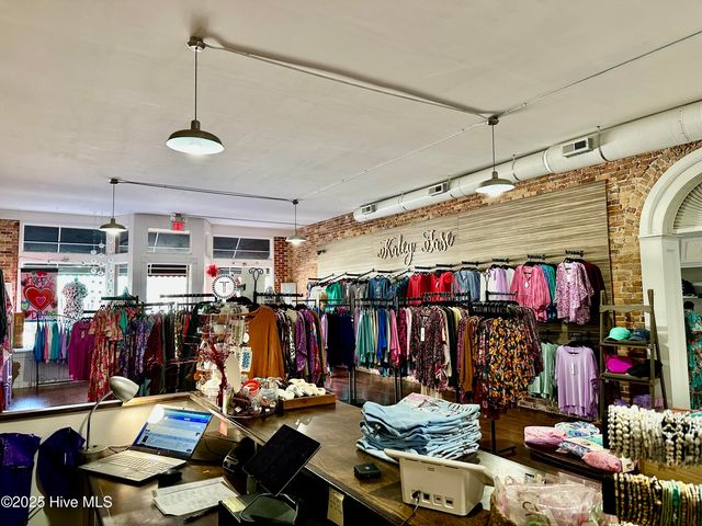 121 S King Street, Windsor, NC 27983