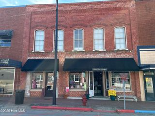 121 S King Street, Windsor, NC 27983