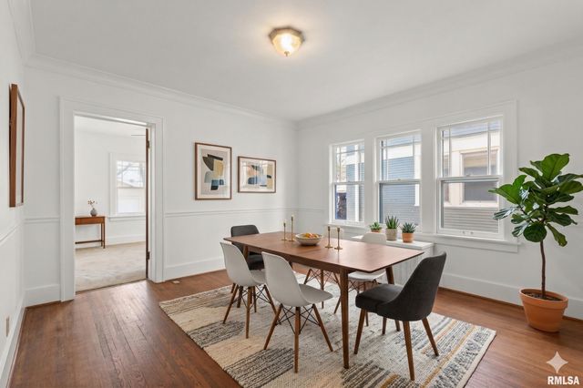 1210 N ELMWOOD Avenue, Peoria, IL 61606